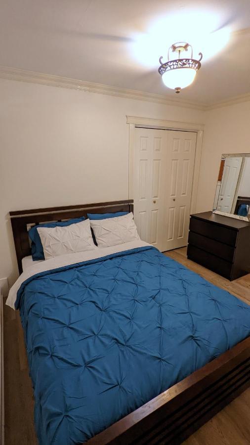 Modern Spacious 1 Bedroom In Desirable Gordon Head Near Mount Douglas Casa de férias Victoria